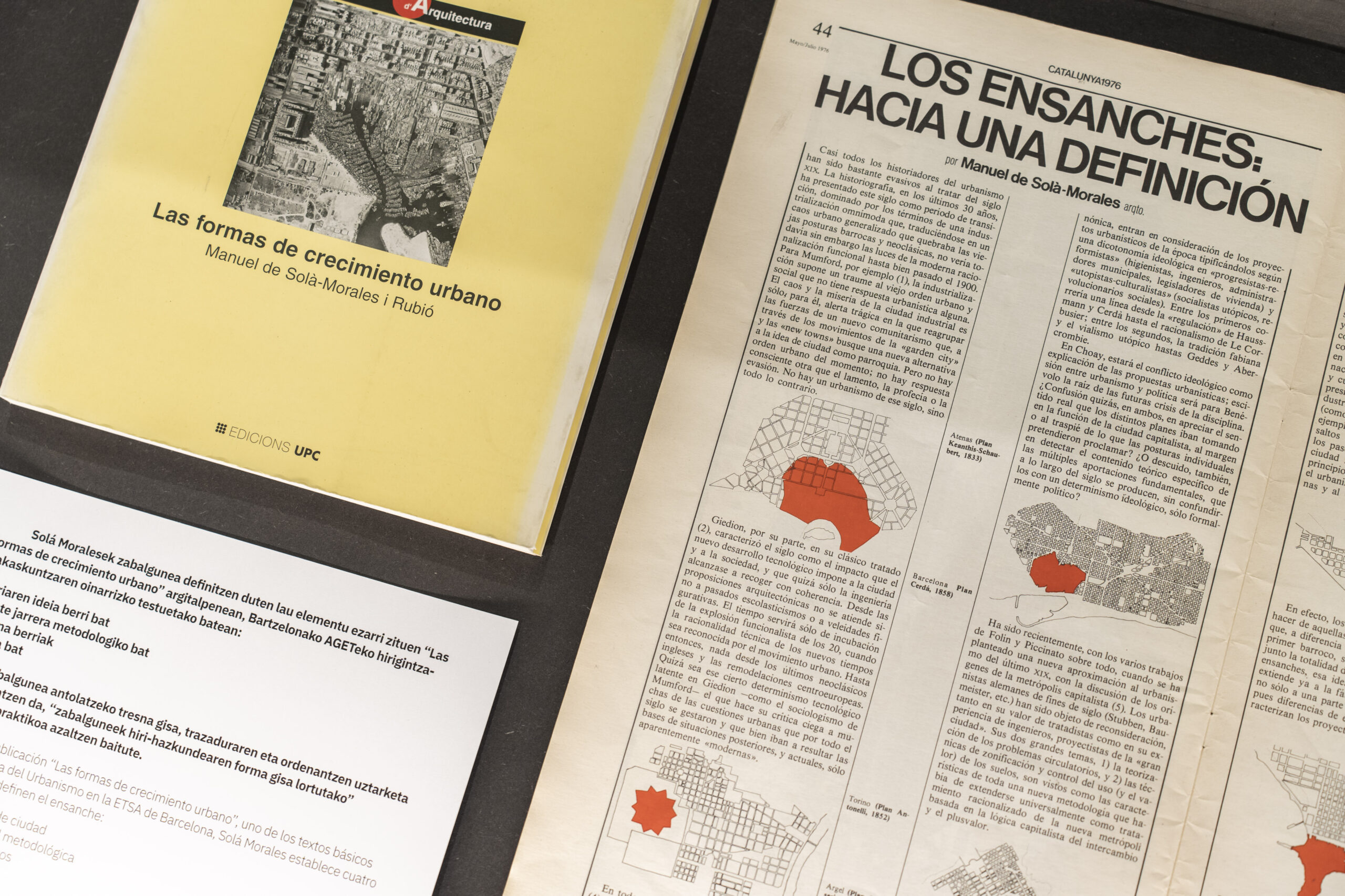 Diferentes textos que se encuentran en la exposición ensanches en euskadi